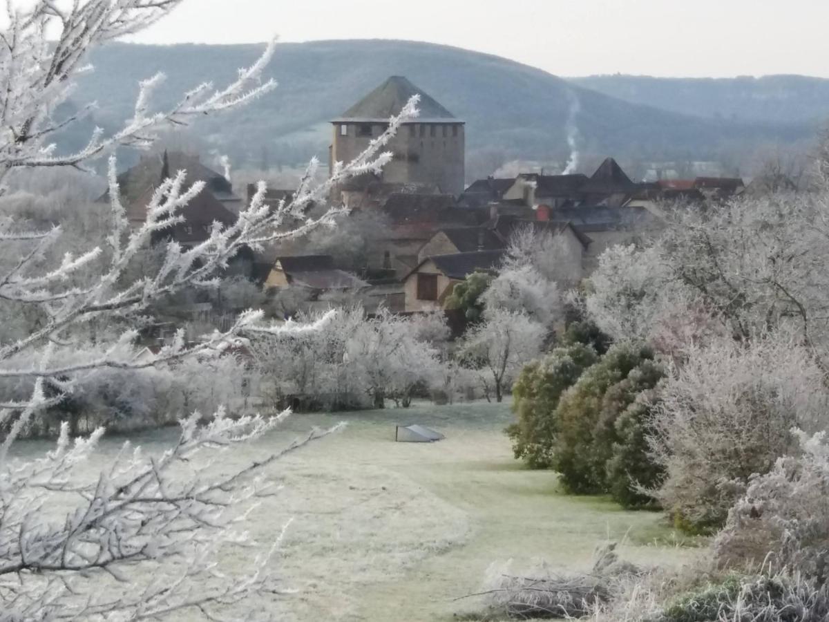 Les Trois Prunelles Saint-Pierre-Toirac Exterior foto